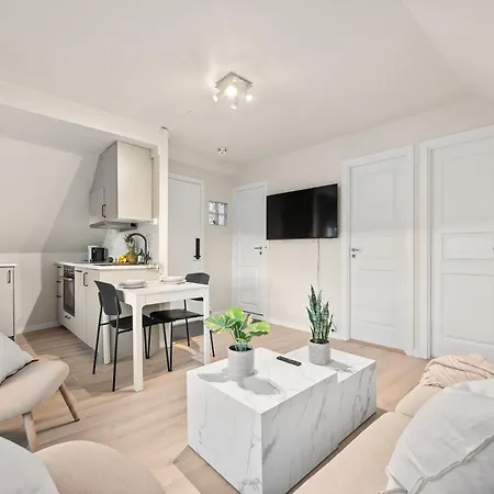 View To Bryggen - Renovated Dec 24 - Historic Cobblestone Street Daire *